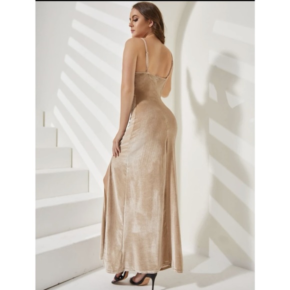 SBetro Backless Asymmetrical Drape Neck Split Thigh Velvet Dress - Champagne - Picture 3 of 9